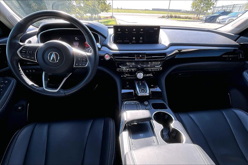 Used 2024 Acura MDX w/ Technology Package FWD image 17