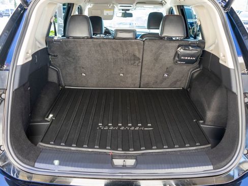 Used 2025 Nissan Rogue SV w/ Rock Creek Premium Package image 32