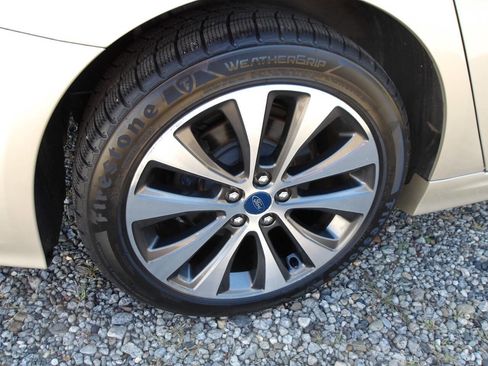 Used 2019 Ford Fusion SE image 32