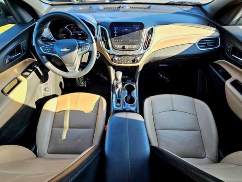 Used 2023 Chevrolet Equinox Premier FWD image 28