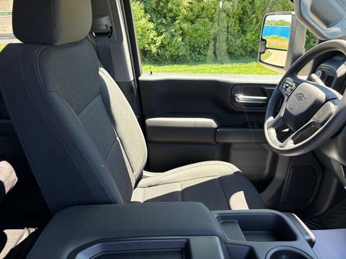 New 2026 Chevrolet Silverado 2500 Custom w/ Custom Value Package AWD/4WD image 29