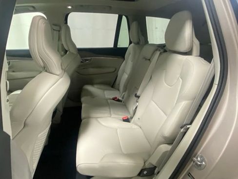 Used 2025 Volvo XC90 B5 Plus w/ Protection Package AWD/4WD image 13