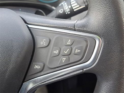 Used 2018 Chevrolet Equinox LS image 20