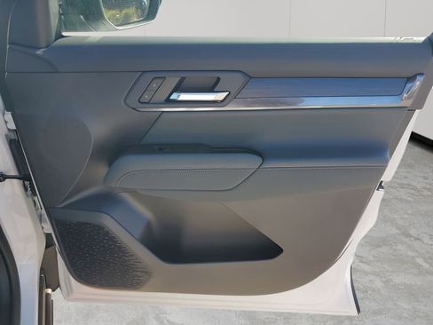 New 2026 GMC Terrain AT4 w/ Convenience Package III image 40