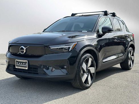 Certified 2023 Volvo XC40 Recharge Ultimate AWD/4WD image 7