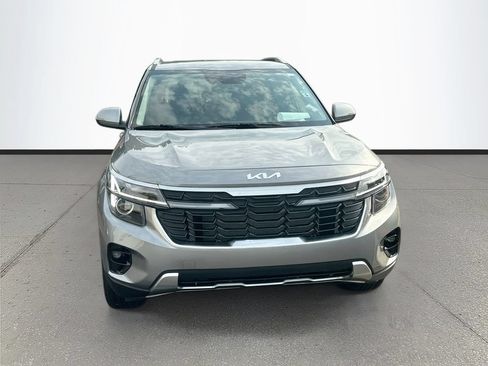 Certified 2025 Kia Seltos S FWD image 2