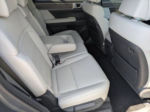Used 2025 Hyundai Santa Fe Limited FWD image 14