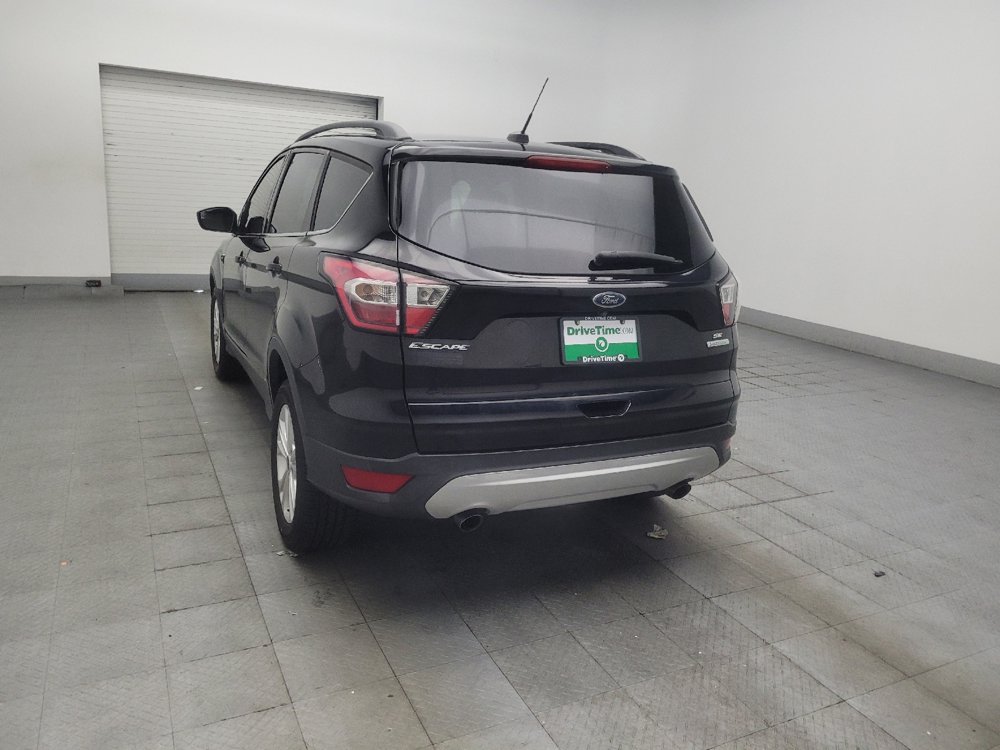 Used 2018 Ford Escape SE FWD image 5