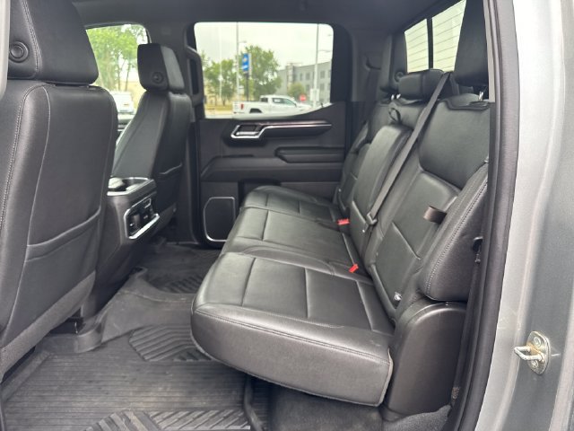 Used 2023 Chevrolet Silverado 1500 LTZ AWD/4WD image 23