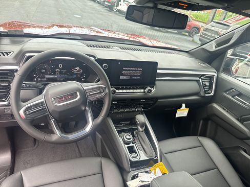 New 2025 GMC Canyon Elevation w/ Convenience Package image 14