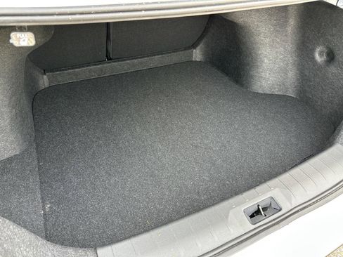 New 2026 Nissan Sentra SR w/ SR Premium Package FWD image 17