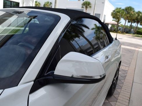 Used 2021 BMW 230i xDrive Convertible AWD/4WD image 31