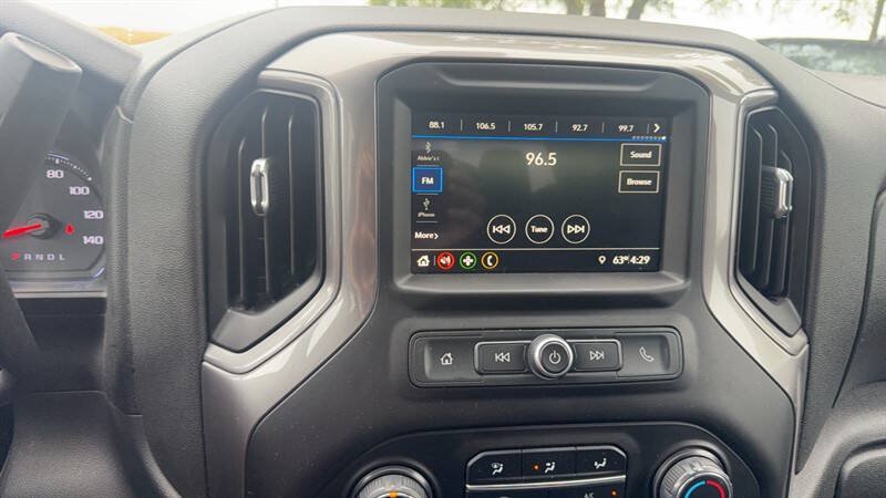 Used 2019 Chevrolet Silverado 1500 Custom w/ Custom Value Package AWD/4WD image 24