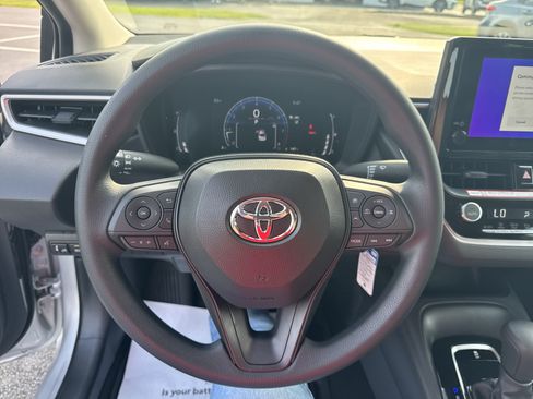 Used 2026 Toyota Corolla LE FWD image 16