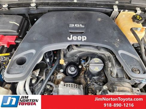 Used 2020 Jeep Gladiator Rubicon AWD/4WD image 31