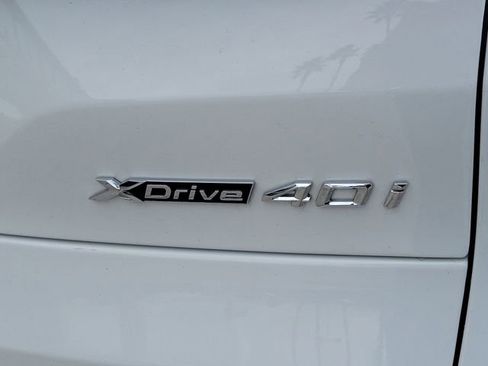Used 2022 BMW X5 xDrive40i w/ Premium Package AWD/4WD image 32