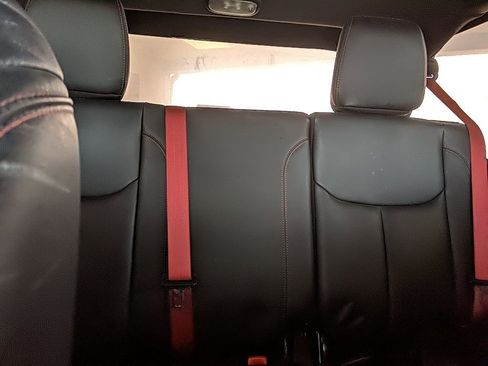 Used 2017 Jeep Wrangler Unlimited Rubicon image 22