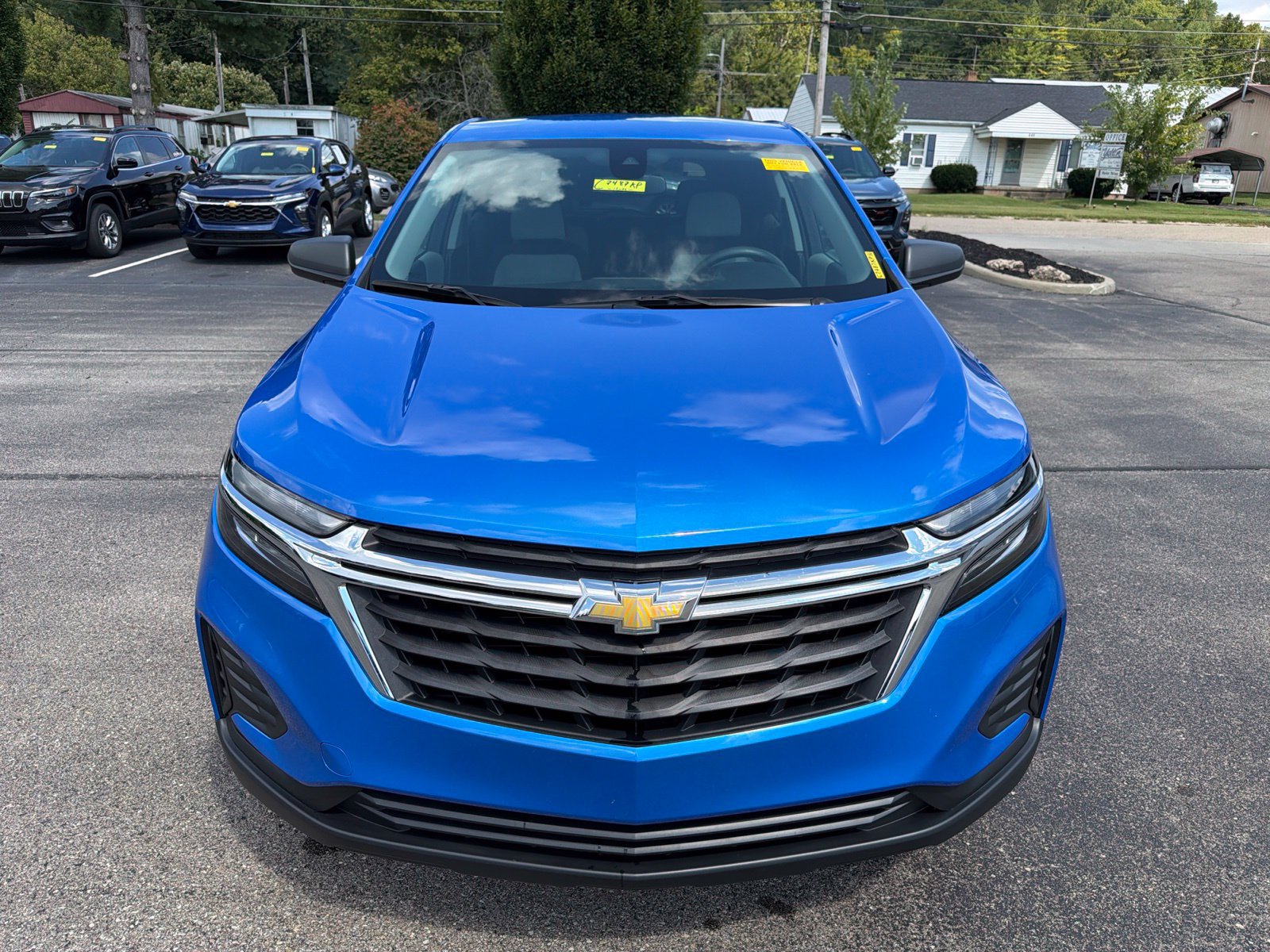 Used 2024 Chevrolet Equinox LS w/ LS Convenience Package FWD image 9