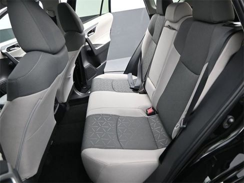 Used 2025 Toyota RAV4 XLE image 13
