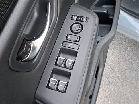 Certified 2025 Honda Pilot Black Edition image 22