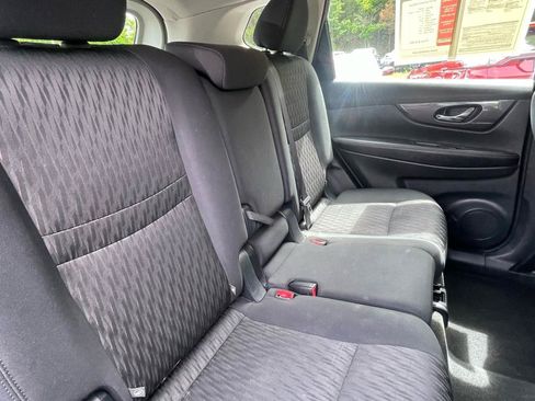 Used 2018 Nissan Rogue S AWD/4WD image 25