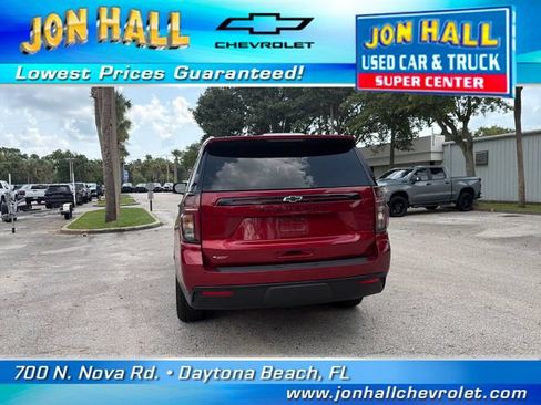 Used 2024 Chevrolet Suburban Z71 w/ Luxury Package AWD/4WD image 8
