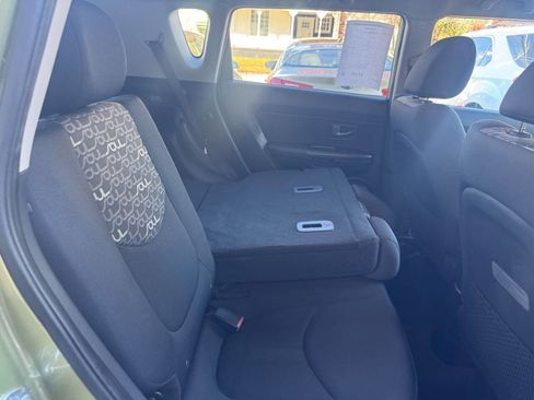 Used 2011 Kia Soul + w/ Audio Pkg image 22