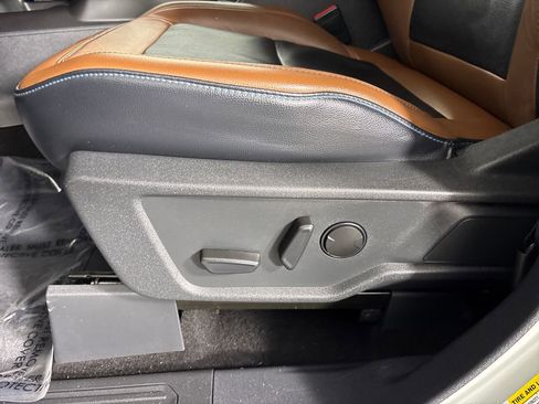 Used 2022 Ford Bronco Outer Banks image 10