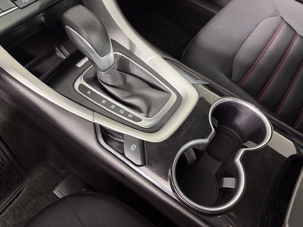 Used 2016 Ford Fusion SE FWD image 22