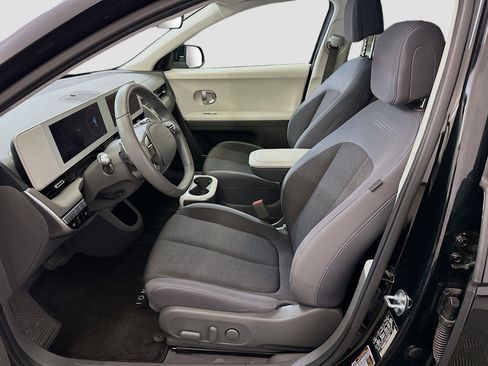 Used 2023 Hyundai Ioniq 5 SE image 13