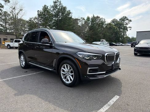 Used 2022 BMW X5 xDrive40i w/ Climate Comfort Package AWD/4WD image 4