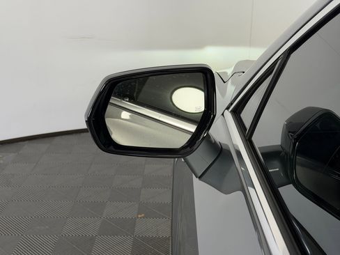 Used 2024 Cadillac XT4 Luxury w/ Cold Weather Package image 19