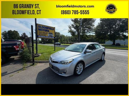 Used 2013 Toyota Avalon XLE FWD image 1