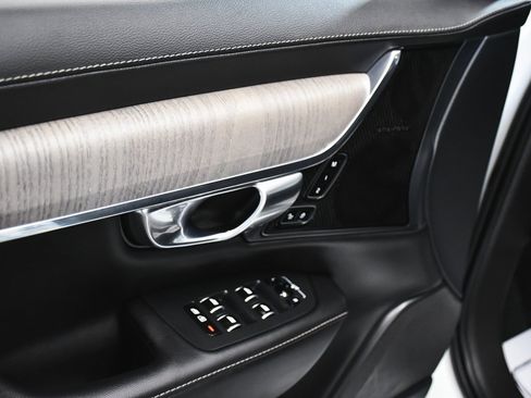 Used 2023 Volvo S90 B6 Ultimate w/ Protection Package image 10