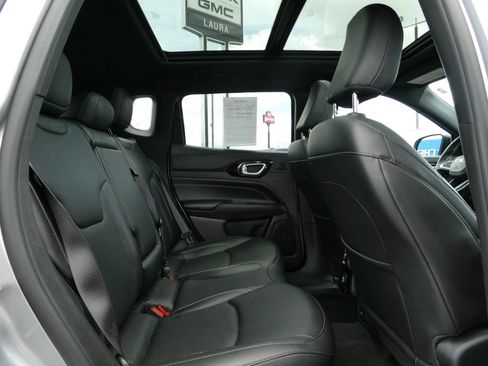Used 2022 Jeep Compass High Altitude AWD/4WD image 15