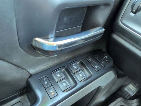 Used 2018 Chevrolet Silverado 1500 LT w/ All Star Edition image 13