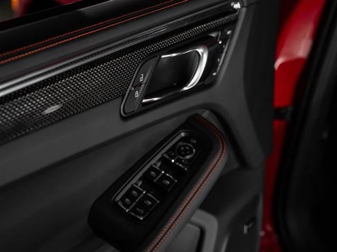 New 2026 Porsche Macan GTS image 24