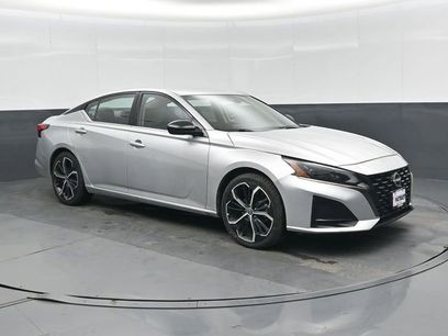 Used 2023 Nissan Altima 2.5 SR