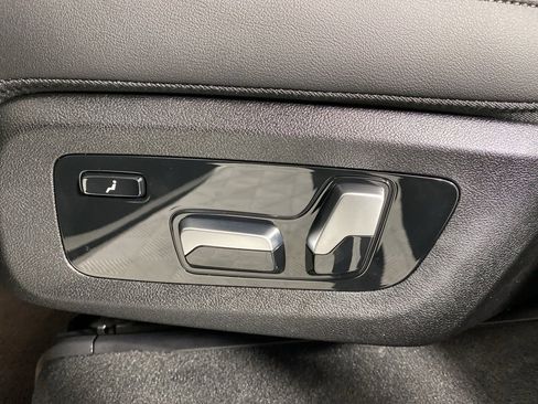 New 2026 BMW X7 xDrive40i w/ Executive Package image 20