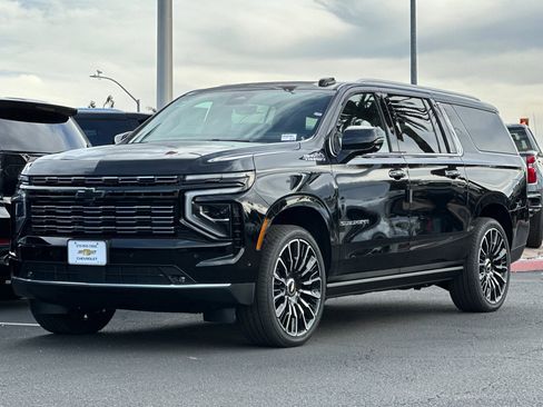 New 2026 Chevrolet Suburban High Country w/ LPO, Illumination Package image 8