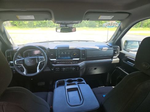 Used 2023 Chevrolet Silverado 1500 RST w/ Z71 Off-Road Package AWD/4WD image 25
