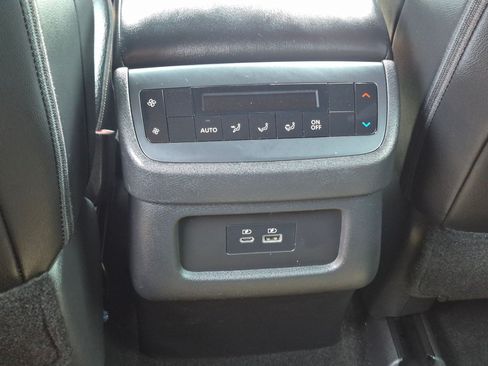 Used 2024 Nissan Pathfinder Rock Creek AWD/4WD image 25