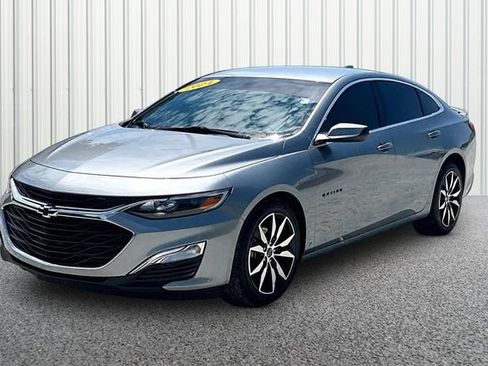 Used 2024 Chevrolet Malibu RS FWD image 2