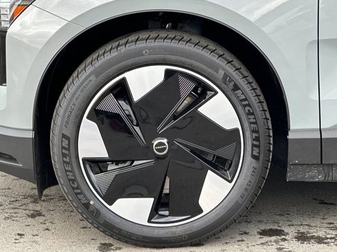 New 2026 Volvo EX30 Plus w/ Climate Package AWD/4WD image 11