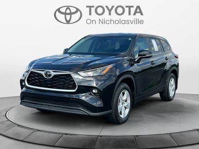 Used 2024 Toyota Highlander LE