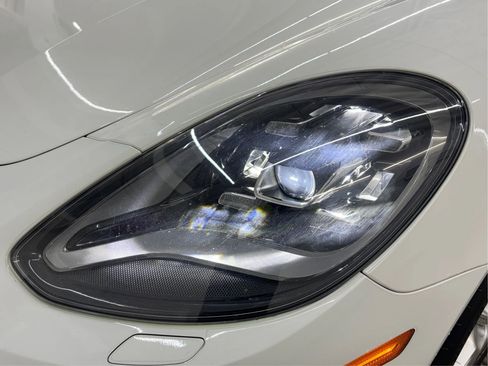 Used 2017 Porsche Panamera 4 image 34