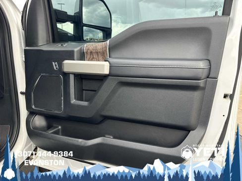 Used 2018 Ford F350 Lariat w/ Lariat Ultimate Package AWD/4WD image 14