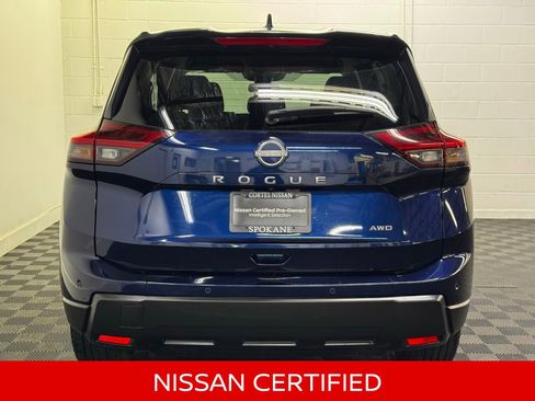 Certified 2025 Nissan Rogue SV image 9