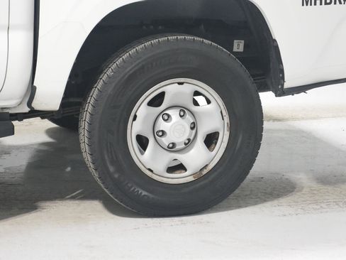 Used 2017 Toyota Tacoma SR image 26