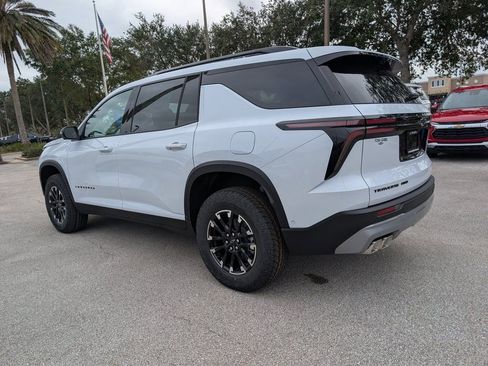 New 2026 Chevrolet Traverse Z71 w/ Enhanced Driving Package image 6